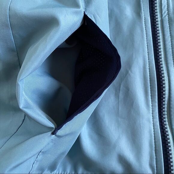 Under Armour Lightweight Full Zip Polyester Windbreaker Jacket Size Small - Picture 6 of 11